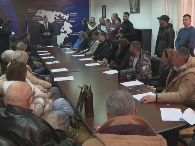 Завоз за запошљавање, потписивање уговора - Фото: РТРС