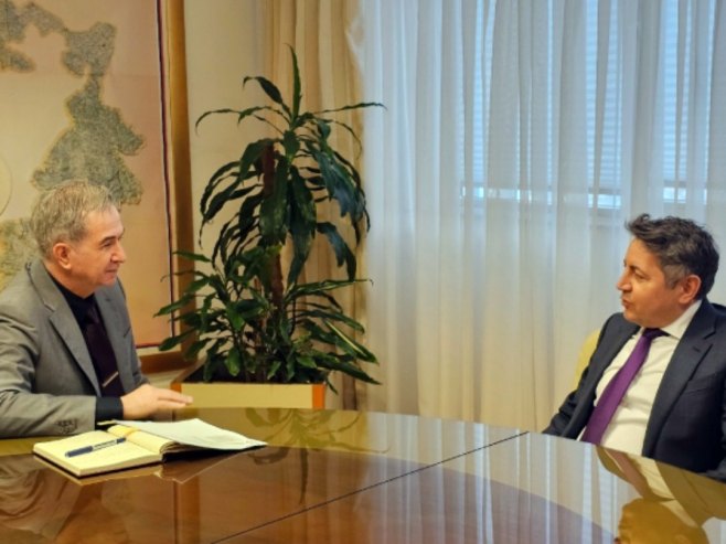 Пуховац и Ајгун о могућностима унапређења привредне сарадње Српске и Турске