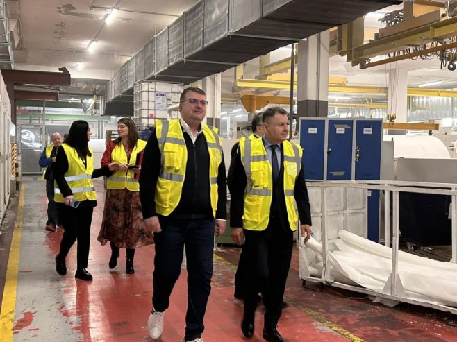 Бубић посјетио фабрику папира "ЦХП Целекс" у Бањалуци