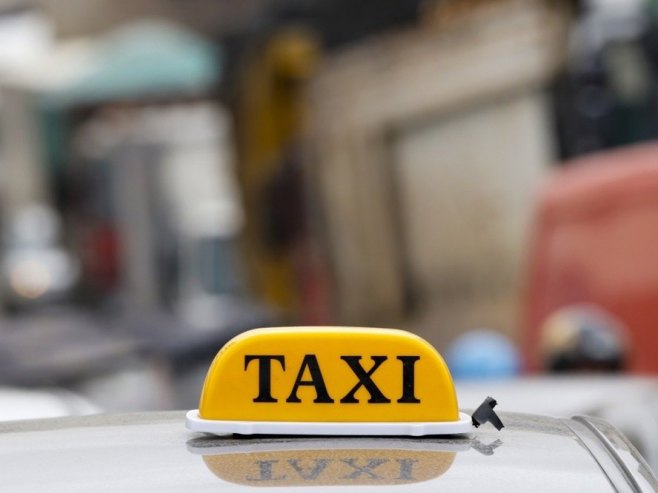 Уставни суд Српске прогласио неуставном одредбу о раду таксиста