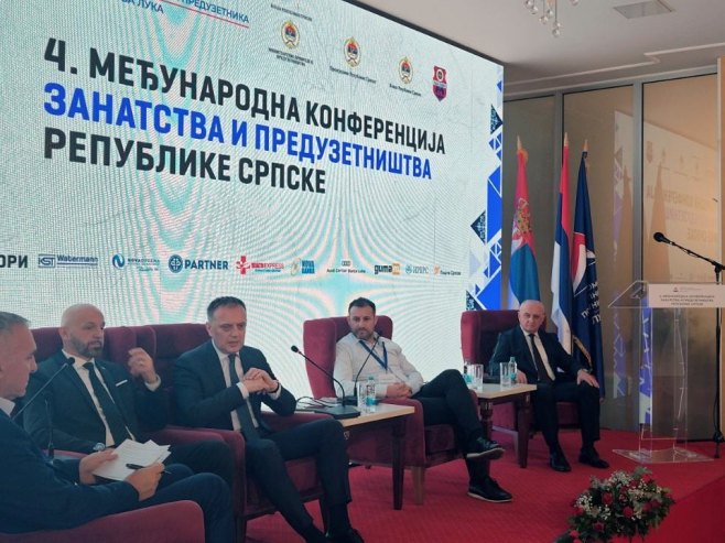 Ђокић: Српска производи 50 одсто зелене енергије