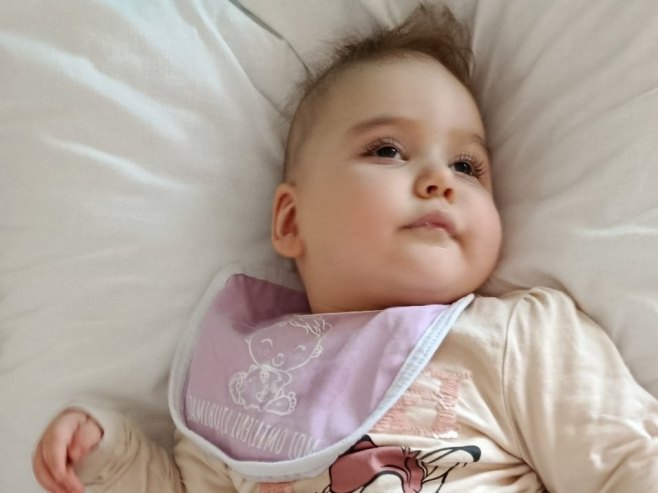 Позовимо 17193 и помозимо Софији да направи први корак