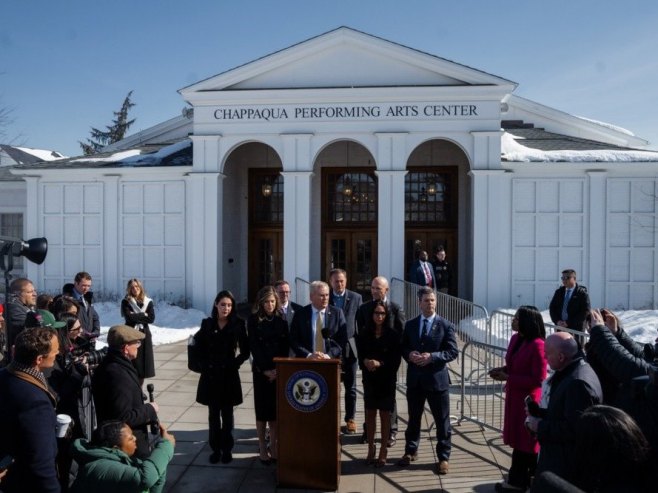 Хилари Клинтон свједочила иза затворених врата (Фото: EPA/OLGA FEDOROVA) - 