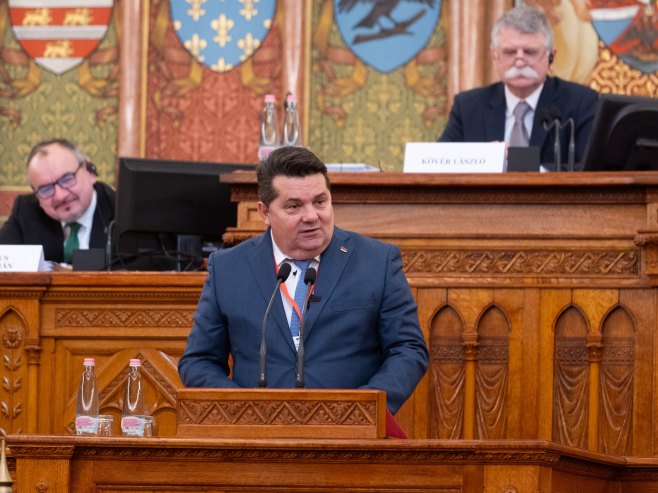 Будимпешта: Конференција предсједника парламената земаља ЈИ Европе; Учествује Стевандић