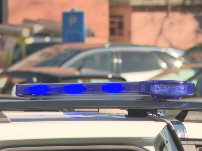 Возио под дејством алкохола и без возачке дозволе