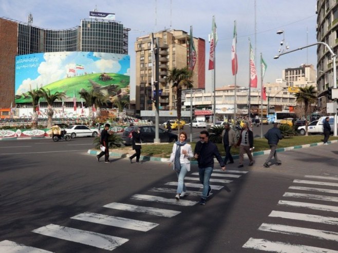 Амбасада Србије позвала своје држављане да што прије напусте Иран