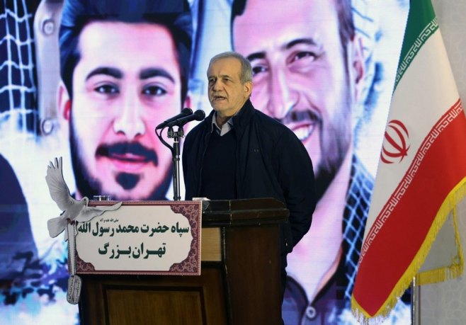 Прво обраћање Пезешкијана након смрти ајатолаха: Разочараћемо непријатеље, уништавамо њихове базе