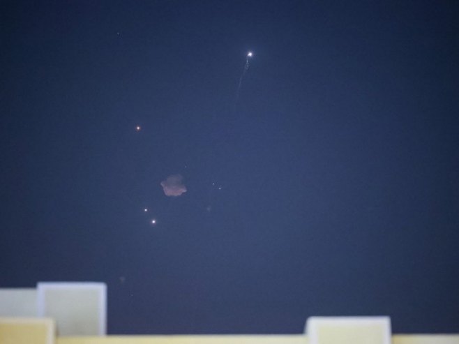 Срушило се више америчких војних авиона Ф-15 у Кувајту (ВИДЕО)