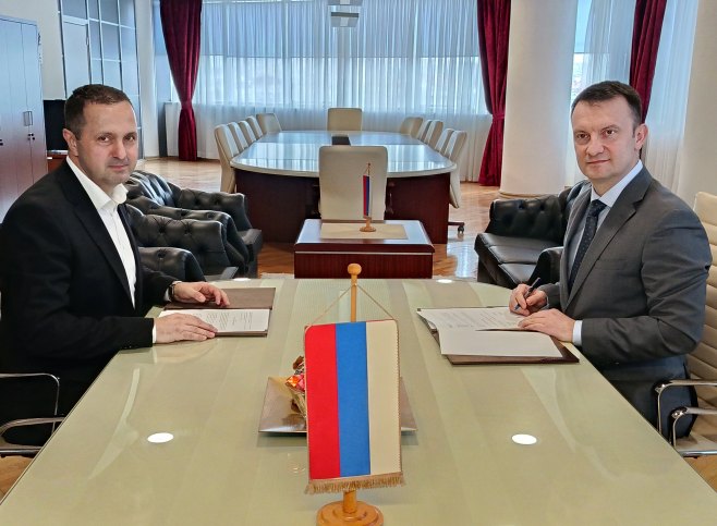 Пореска управа Српске потписала анекс споразума са Нотарском комором Српске