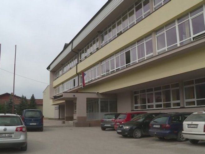 Завршена реконструкција система централног гријања у Средњошколском центру у Власеници (ВИДЕО)