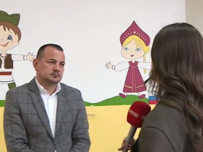 Радници бијељинског вртића четири мјесеца без плате; Градоначелник без слуха за проблеме (ВИДЕО)