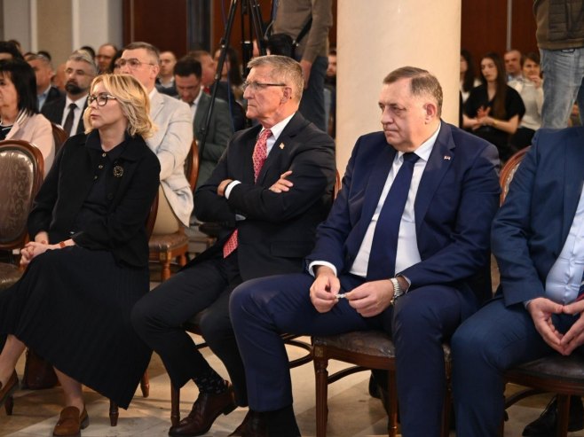 Флин одговорио на Додиково питања о исламизацији: Слика Европе се мијења  (ВИДЕО)