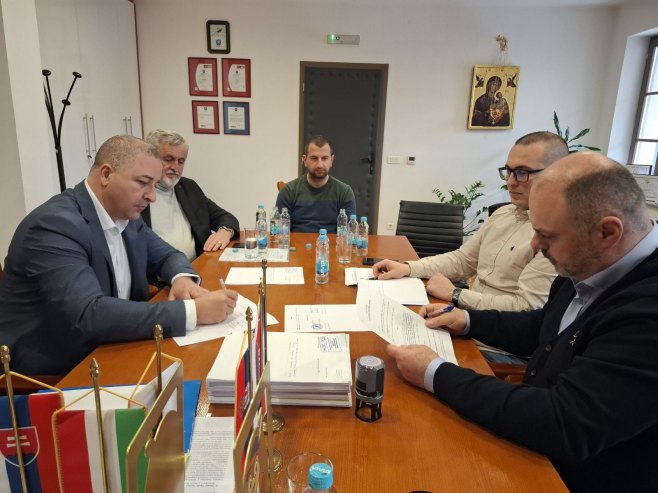 Састанак Састанак - Фото: РТРС