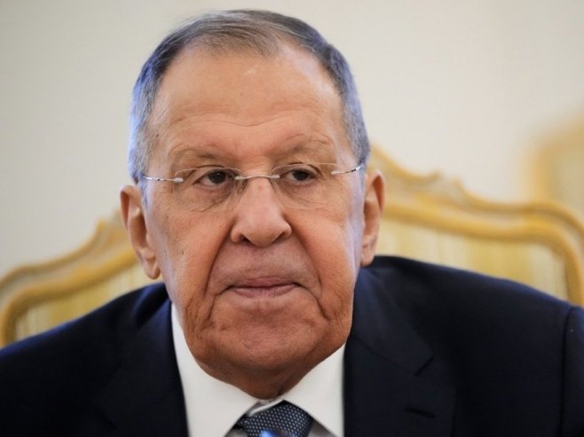 Лавров: Нема доказа да Иран развија нуклеарно оружје