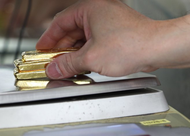 Геополитичке тензије могле би да подигну цијене злата