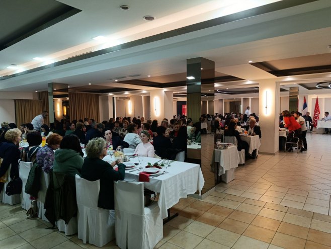 Мркоњић Град - СНСД - осмомартовска прослава Мркоњић Град - СНСД - осмомартовска прослава - Фото: СРНА