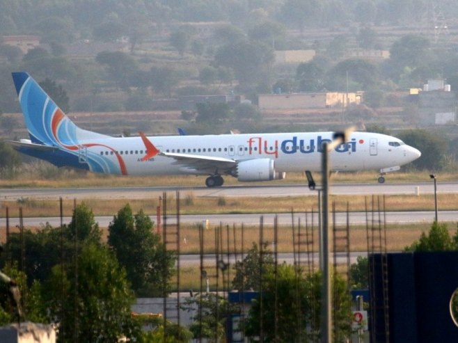 Још један авион из Дубаија слетио у Београд