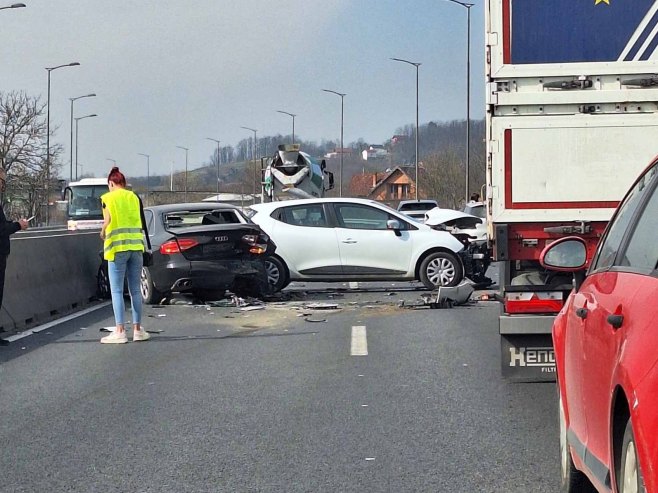 Обустављен саобраћај од Клашница према Бањалуци