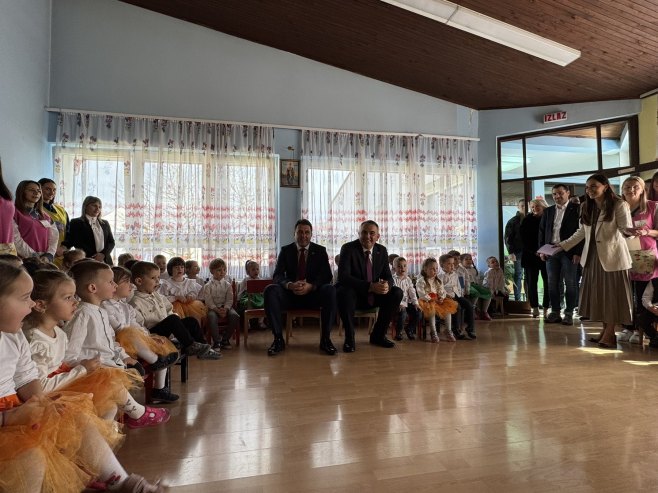 Минић у Сокоцу: За изградњу нове зграде вртића 1,8 милиона КМ