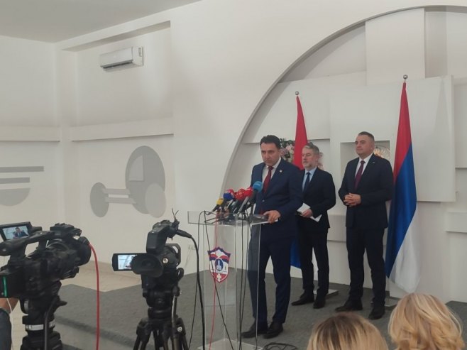 УЖИВО - Конференција за новинаре након сједнице Владе Српске