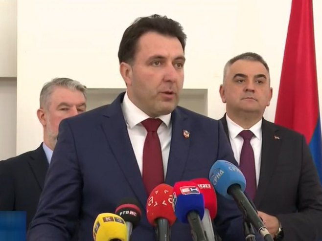 Башевић: Влада сједницом која је одржана у Сокоцу, самој општини дала на важности (ВИДЕО)