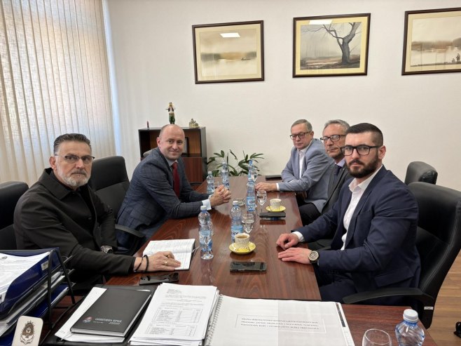 Радан Остојић у Броду - Фото: РТРС