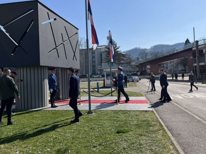 Полагање вијенаца - Фото: РТРС