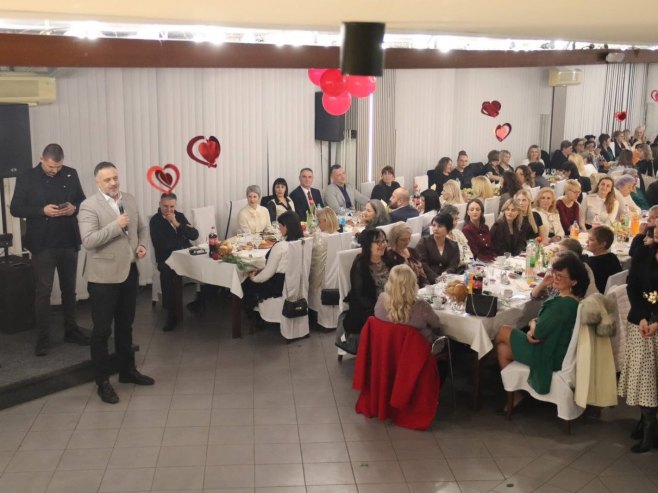 Дервента - Прослава 8. Марта - Фото: РТРС