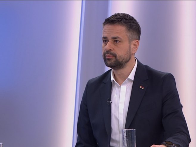 Амиџић: Очекујем да се почетком наредне седмице реализују чартер летови за евакуацију држављана БиХ