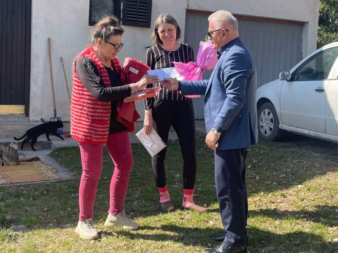 Одбор за помоћ Косову и Метохији помогао мајци и сестри јунака са Кошара