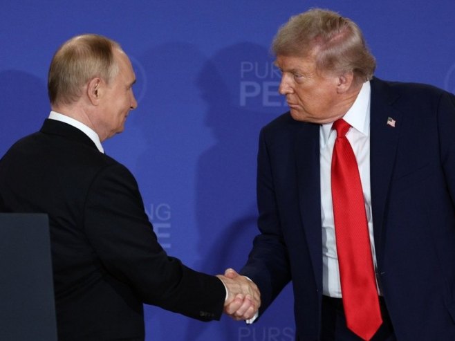 Путин и Трамп разговарали о Ирану и Украјини