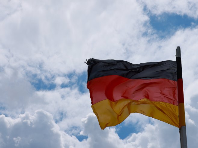 Њемачка продаје резерве нафте усред сукоба са Ираном