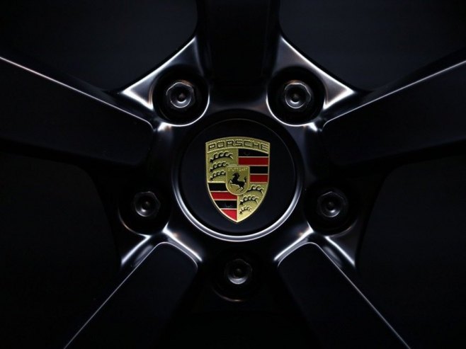 Порше планира даља отпуштања због пада продаје у Кини