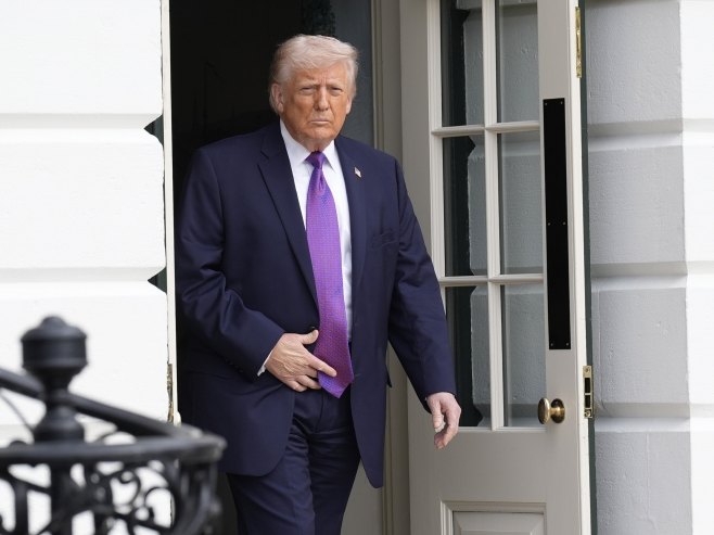 Доналд Трамп (Фото: EPA/YURI GRIPAS / POOL) - 