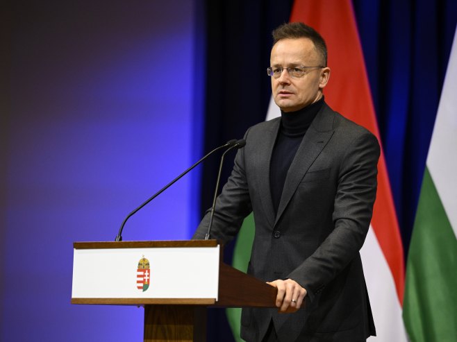 Сијарто: Кијев да прекине нападе на енергетску инфраструктуру