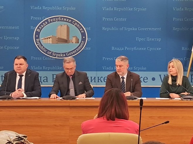 Пуховац: Одређени максимални износи маржи на намирнице, храну за бебе и лијекове; Стабилизујемо ситуацију