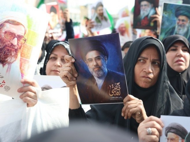 Моџтаба Хамнеи у коми, остао без ноге?