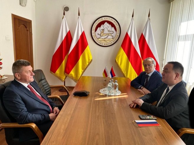 Драга Мастиловић и Знаур Гасијев Николаевич 