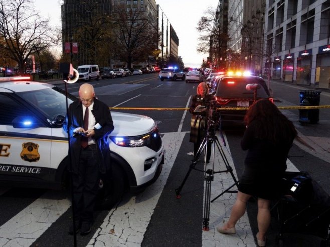 САД полиција (фото: EPA/WILL OLIVER - илустрација) - 