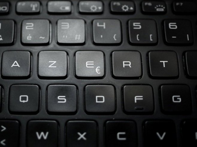 Разбијена мрежа "Сокс ескорт", заплијењени сервери и интернет домени