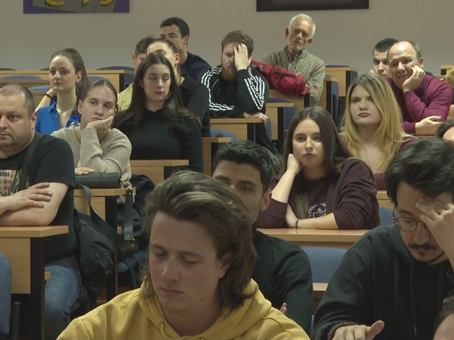 Одржана трибина серијала "Културна политика Срба у 21 вијеку" у Бањалуци