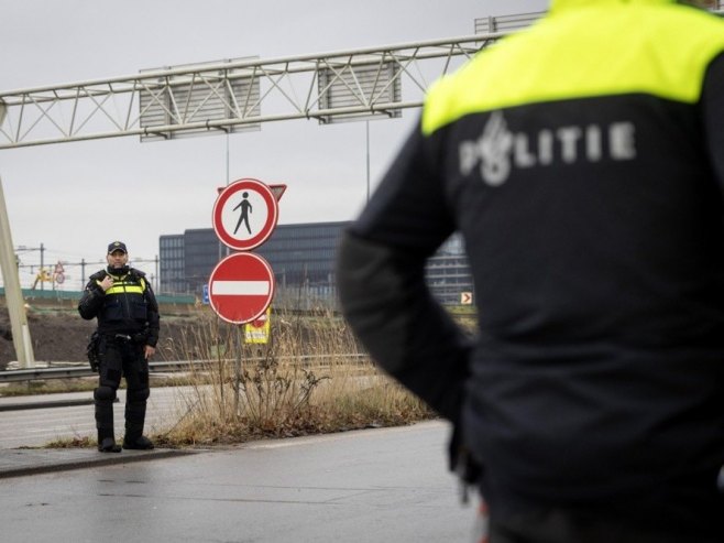 Експлозија у јеврејској школи у Амстердаму