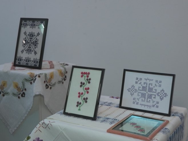 Креативна радионица жена из Добоја - од заборава сачувати традиционални вез и ручне радове (ВИДЕО)