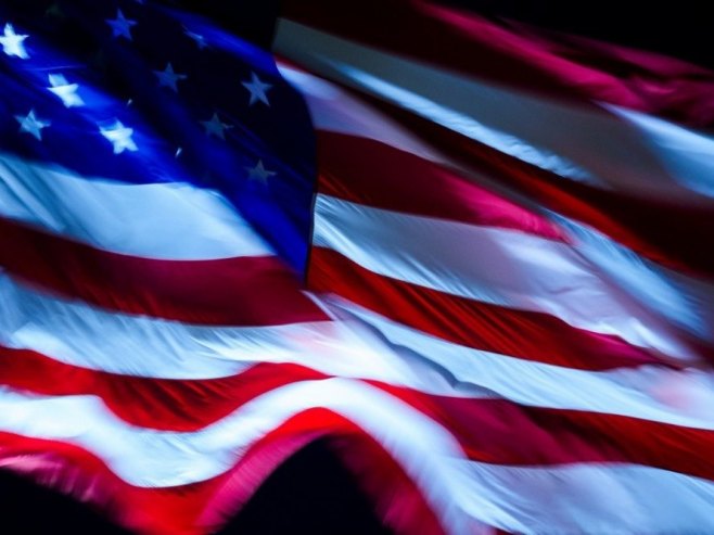 Америчка застава поново подигнута на амбасади САД у Венецуели