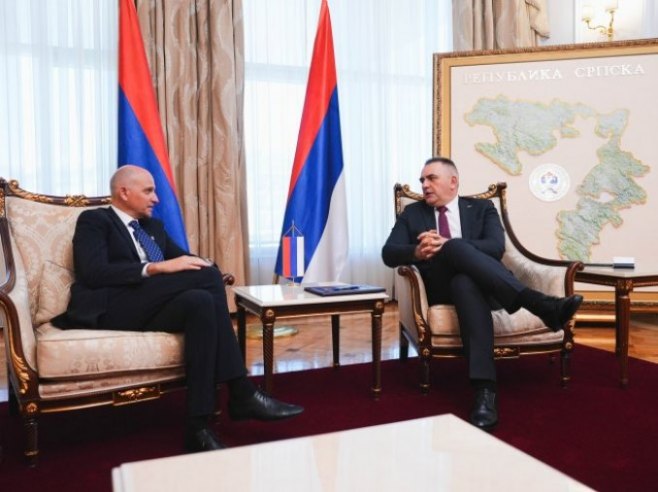 Минић и Пош разговарали о јачању сарадње Српске и Мађарске: Посебан акцент на подршку пољопривреди