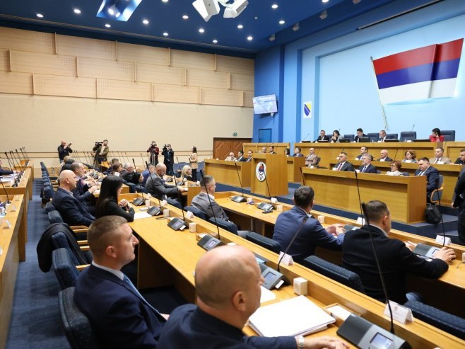 Усвојена оставка Саве Минића (ФОТО)