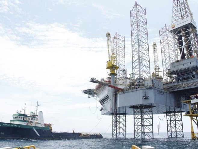 Цијене нафте благо пале