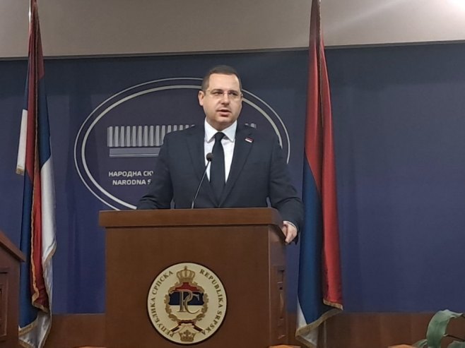 Ковачевић: Пуна подршка Вулићевој и Којићу - нећете нас препасти ни поколебати (ВИДЕО)