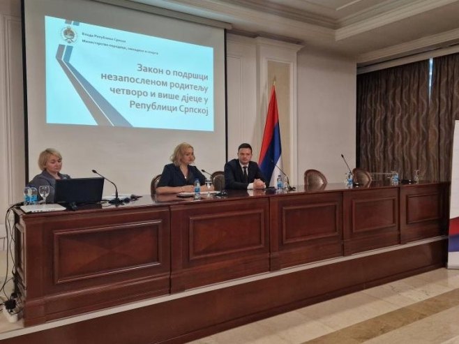 Радионица посвећена тумачењу Закона о подршци незапосленом родитељу четворо и више дјеце у Српској