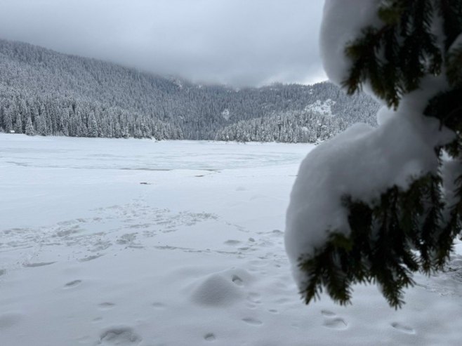 Више од 20 центиметара снијега на Жабљаку